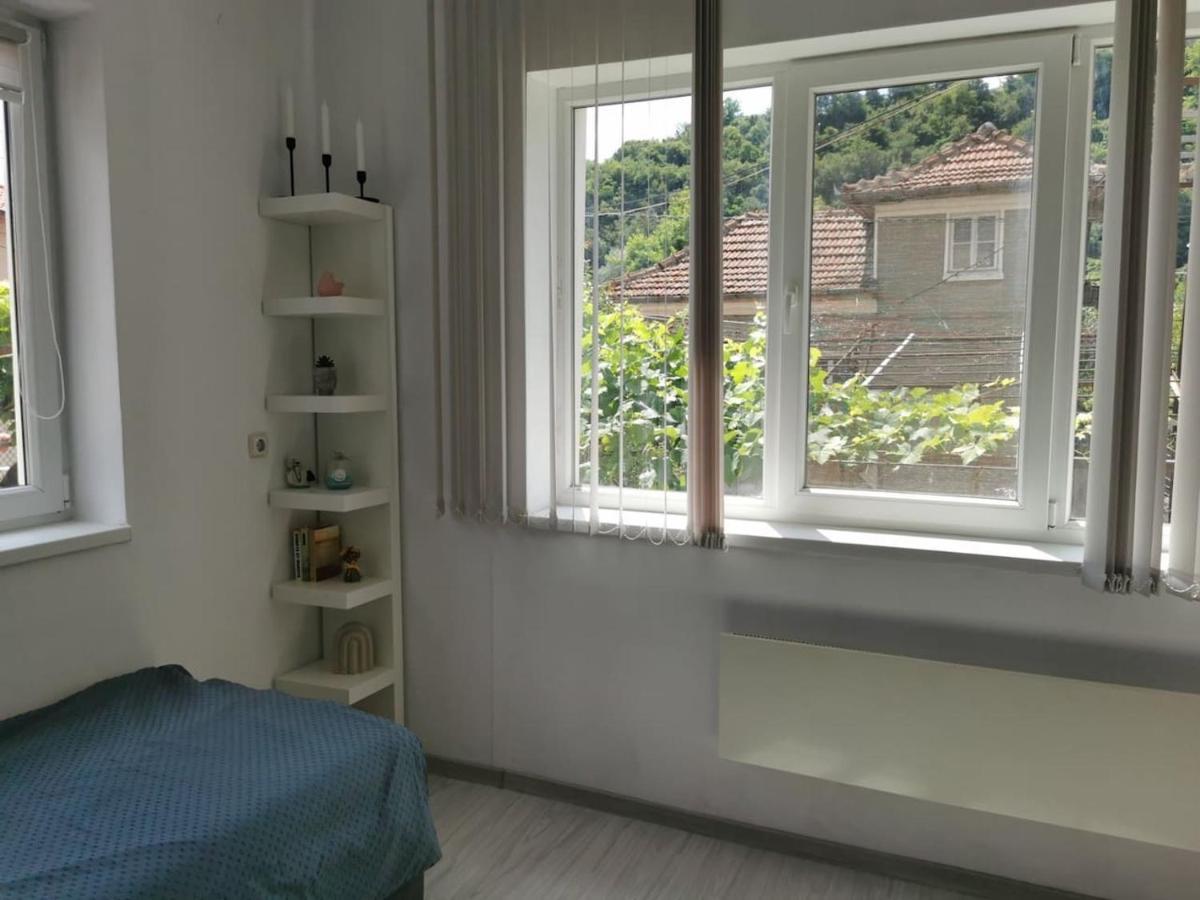 Mira Home เวลีคอเทอร์โนโว ภายนอก รูปภาพ